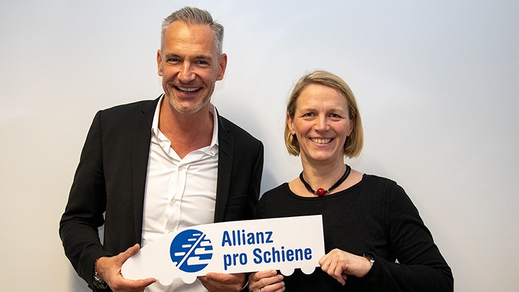 Lars Jacob und Sabine Vogt als Sprecher des Netzwerks „Personalmarketing, Recruiting & SchienenJobs“