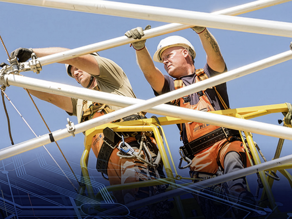 Oberleitungsbau - zwei Mitarbeiter von Spitzke bei der Montage